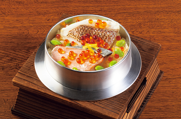 809 真鯛と鮭の彩り釜飯