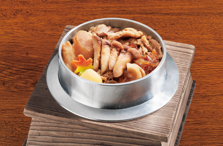 松茸と牛すき焼きの釜飯