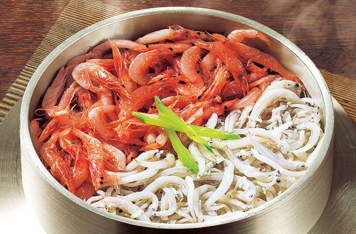 カニたっぷり釜飯